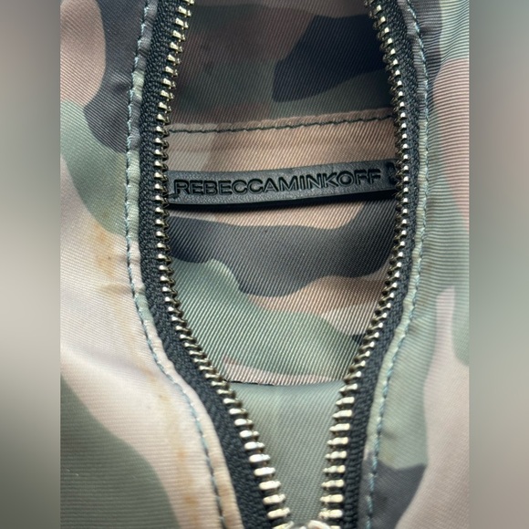 🆕 REBECCA MINKOFF 🧿 NWT Mini Julian Nylon Convertible Backpack - Camo *FLAWED* - Picture 9 of 15